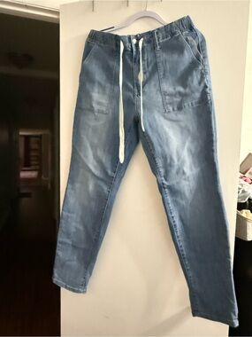 Judy Blue Light Blue Slim Straight Drawstring Pull-On Jeans